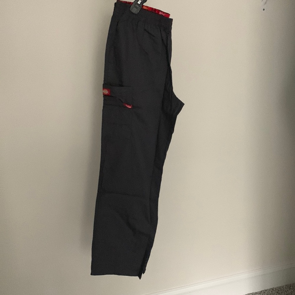 Womens Dickies scrubs. Petite bottoms.